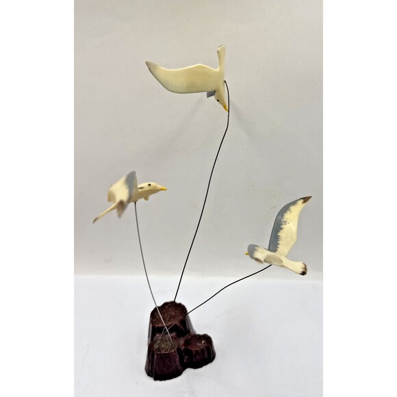 3 Seagulls in Flight Mod Kinetic Art Sculpture Lucite  Base - Picture 6 of 9